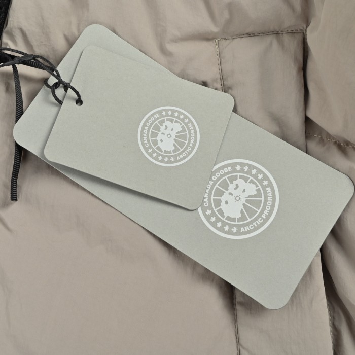 Canada Goose Crofton Hooded Puffer Jacket