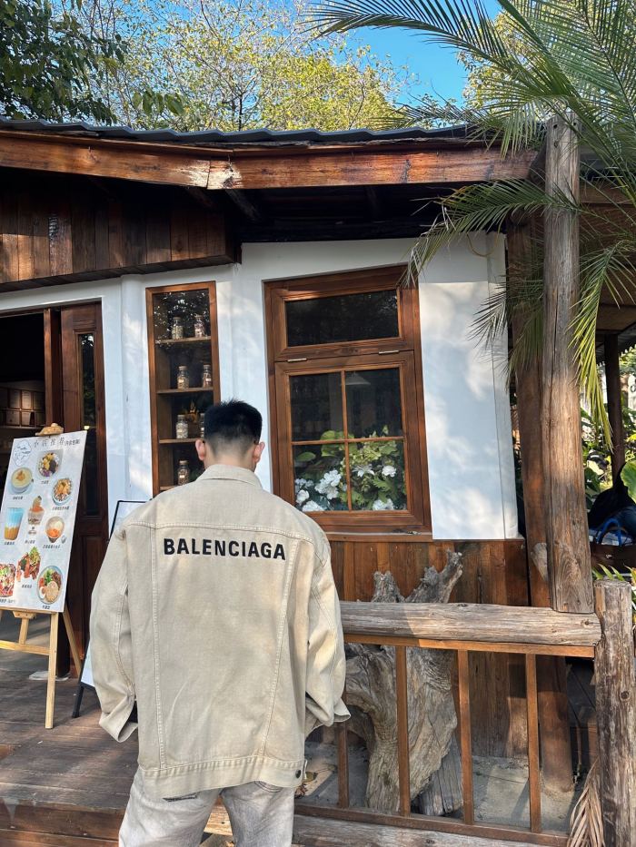 Clothes BALENCIAGA 20251205