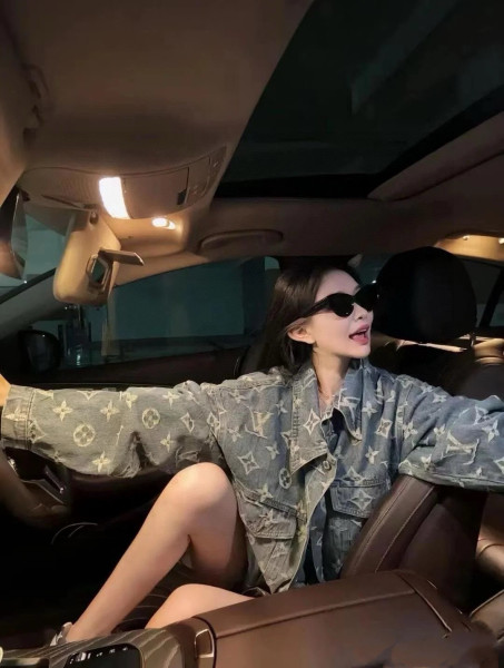 Clothes LouisVuitton 20251205