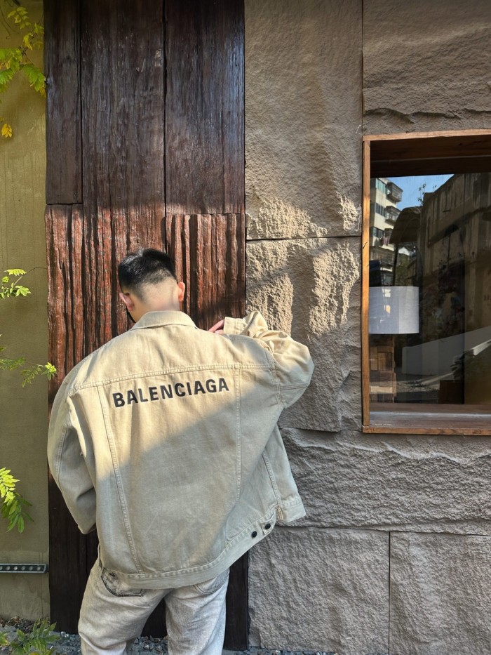 Clothes BALENCIAGA 20251205