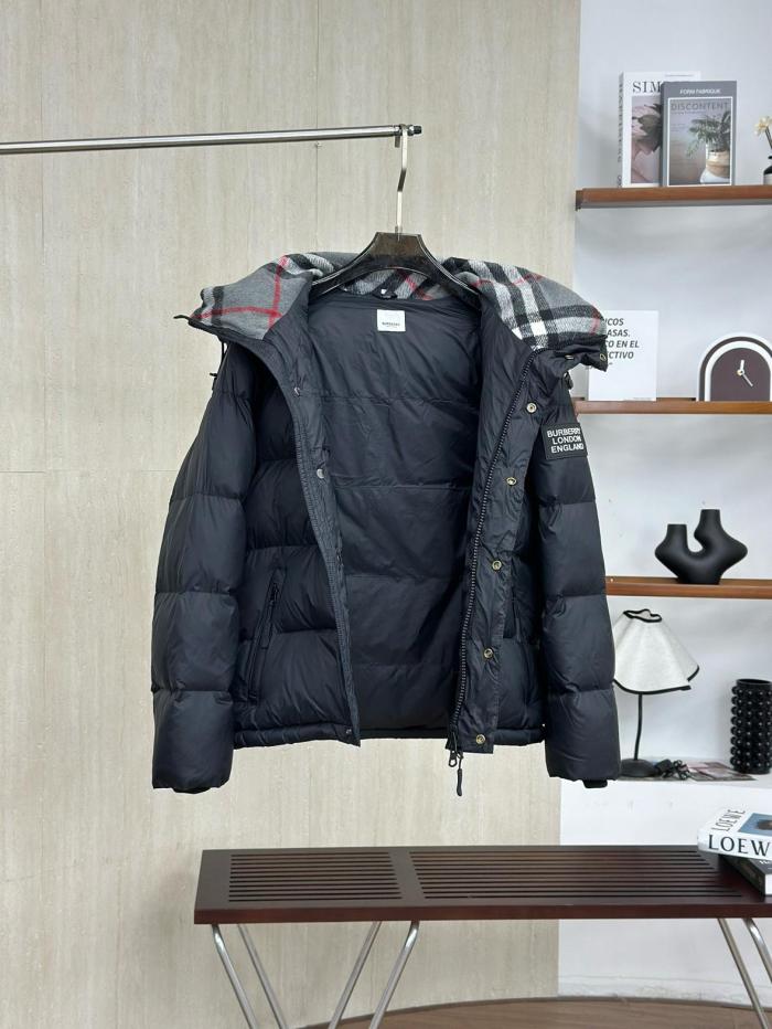 Burberry Men Classic Detachable Sleeve Hooded Down Jacket