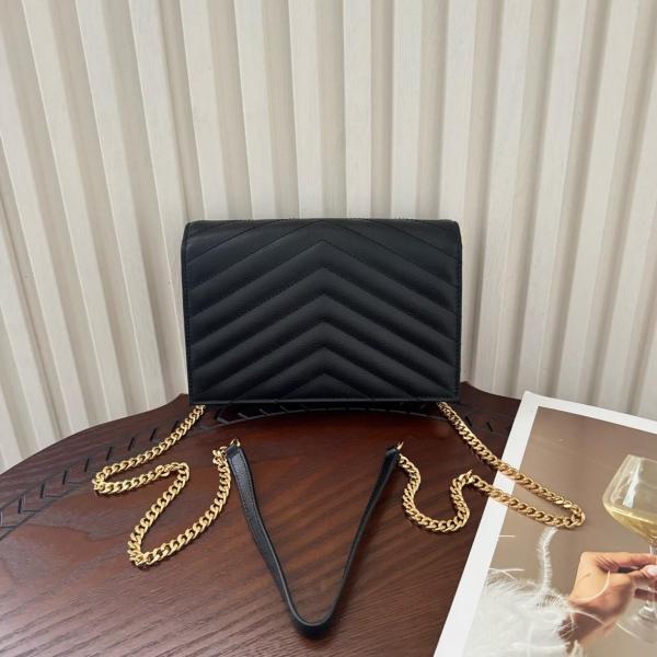 SAINT LAURENT CASSANDRE Sheepskin Handheld Crossbody Bag, Shoulder Bag Small Women's Black 742920-AAA44-1000 size 19*3.5*12.5 cm