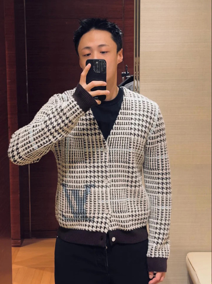 Clothes LOUIS VUITTON LV  20251211