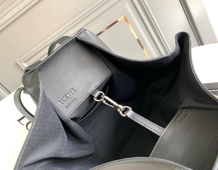 LOEWE Hammock Cow Leather Portable Crossbody Bag, Shoulder Bag Small Women's Black 387-30-S35-1100 size 20*13*30 cm