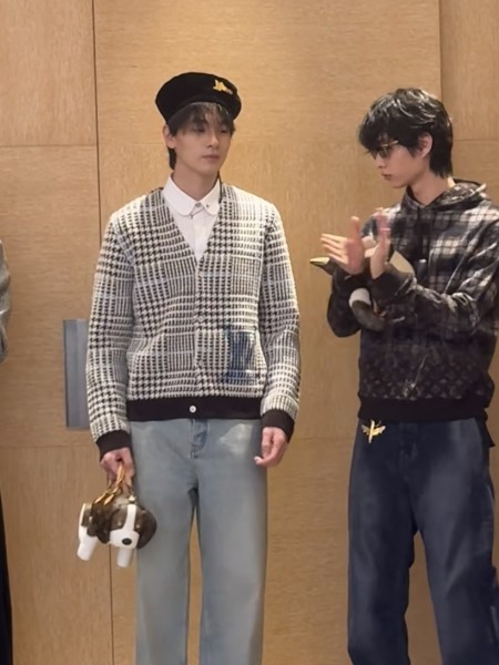 Clothes LOUIS VUITTON LV  20251211