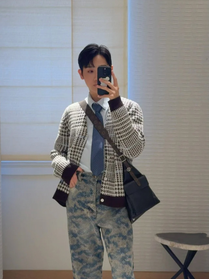 Clothes LOUIS VUITTON LV  20251211