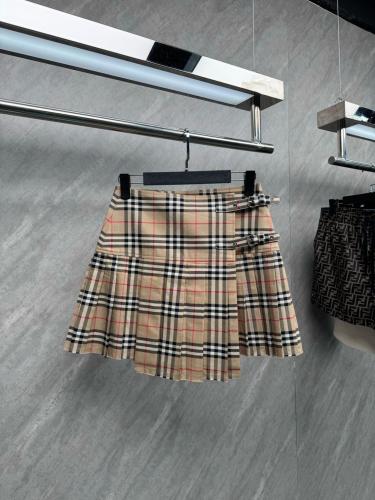 Burberry Vintage Check Kilt Skirt