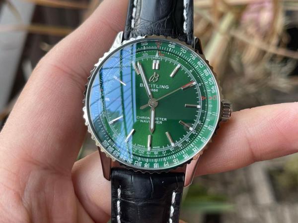 BREITLING Aviation Chronograph Collection Automatic Mechanical Movement Men's Watches Watch 41mm Green Dial