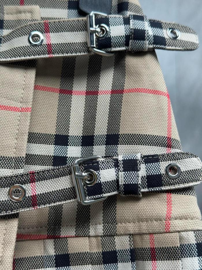 Burberry Vintage Check Kilt Skirt
