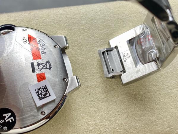 Cartier Men's Blue Balloon Collection Watch 40mm