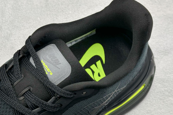 Nike Vomero Premium Black Volt