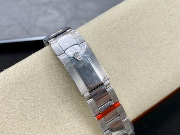 ROLEX Unworn Sky-Dweller 42mm