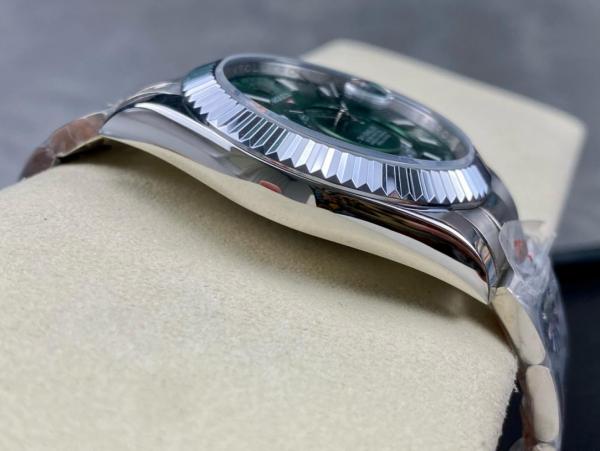 ROLEX Unworn Sky-Dweller 42mm