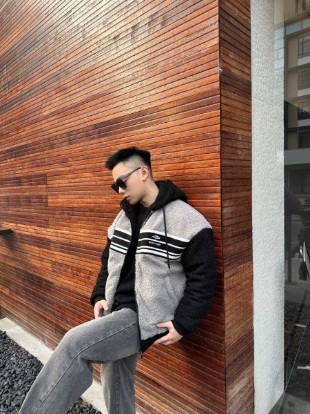 Clothes Balenciag 20251216