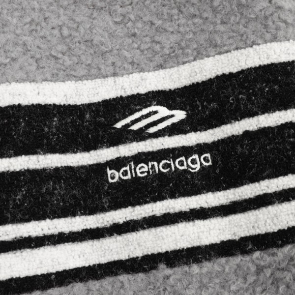 Clothes Balenciag 20251216