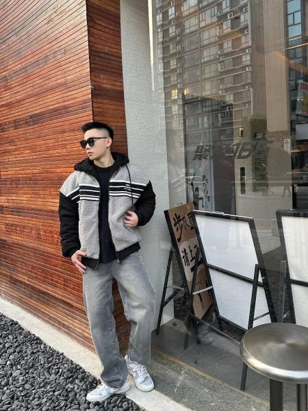 Clothes Balenciag 20251216