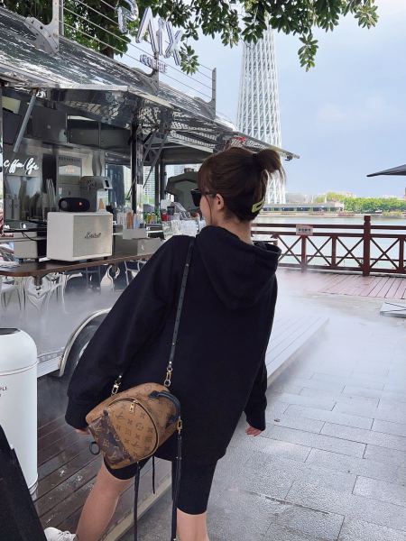 KENZO Sweatshirts Men's Black Hooded Moderate Regular