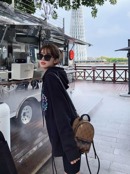 KENZO Sweatshirts Men's Black Hooded Moderate Regular