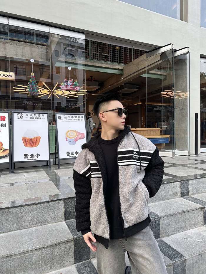 Clothes Balenciag 20251216