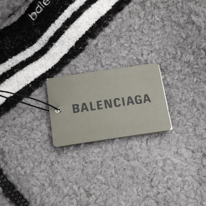 Clothes Balenciag 20251216