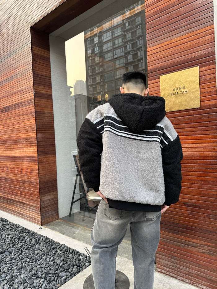 Clothes Balenciag 20251216