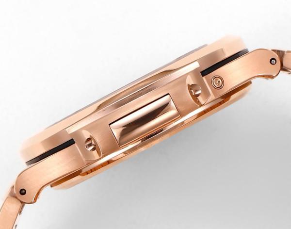 PATEK PHILIPPE 2024 Nautilus 40mm