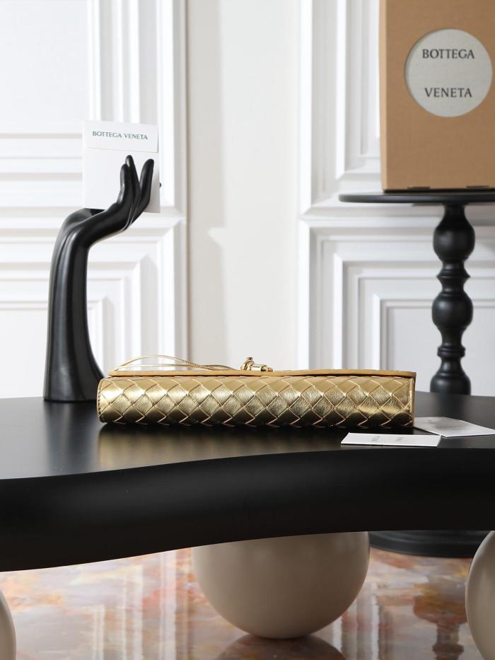 Bottega Veneta Lambskin Clutch Women's Gold 741511V4P128922 