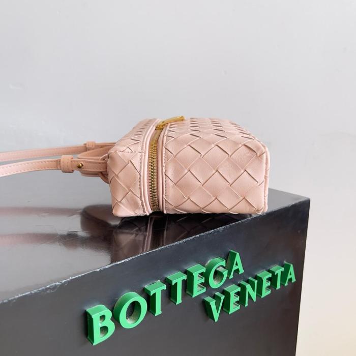 Bottega Veneta Bang Bang Zipped Vanity Case 789109V3IV16805 size 23*6*13 cm