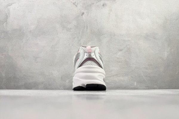 New Balance 530 Ice Wine