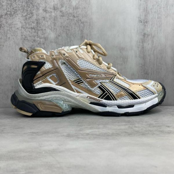 Balenciaga Runner Beige Black White