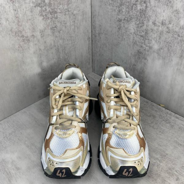 Balenciaga Runner Beige Black White