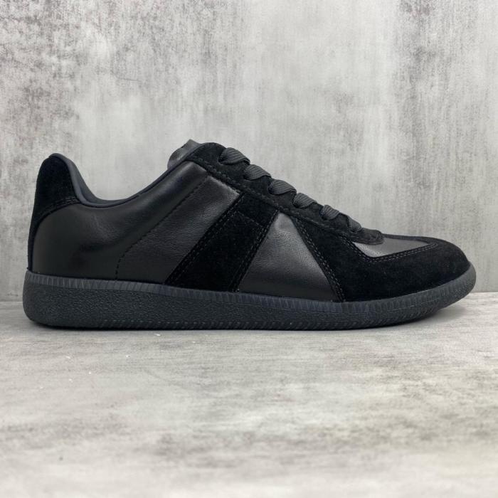 Maison Margiela Replica Black