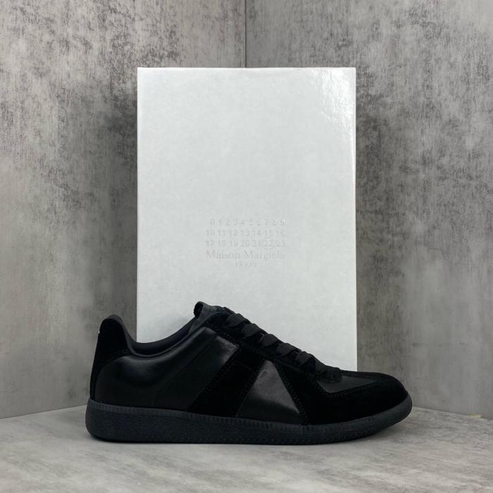 Maison Margiela Replica Black