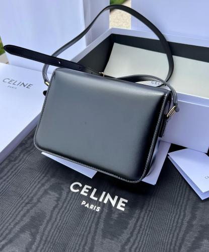 CELINE Teen Triomphe Shiny Cow Leather Handbag, Shoulder Bag, Crossbody Bag Women's Black 188423BF4-38NO size 18.5*6*14 cm