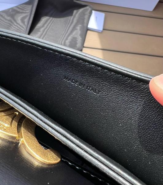 CELINE Teen Triomphe Shiny Cow Leather Handbag, Shoulder Bag, Crossbody Bag Women's Black 188423BF4-38NO size 18.5*6*14 cm