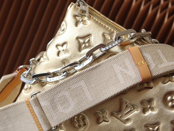 LOUIS VUITTON Coussin Shoulder Bags M59278 size 26*20*12 cm