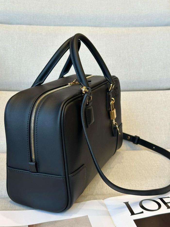 LOEWE Amazona Handbags A039N08X01-1100 size 28*11*18 cm