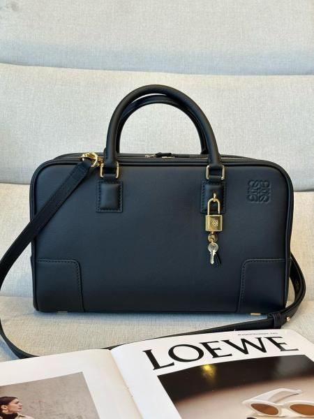 LOEWE Amazona Handbags A039N08X01-1100 size 28*11*18 cm