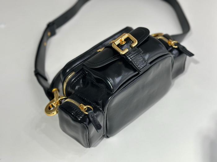 Chloe Calfskin Shoulder Bag, Crossbody Bag, Handbag Small Women's Black CHC24-WS534O24-001 size 25*12*12 cm