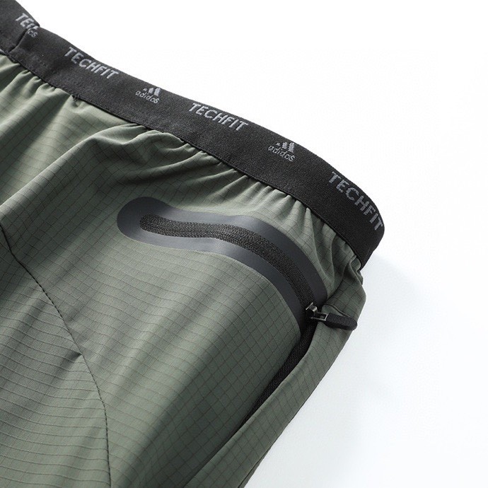 Sportswear adidas P60