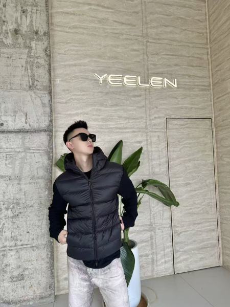 Moncler Panelled Zip Up Hooded Jacket