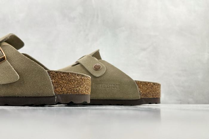 Birkenstock Boston Soft Footbed Suede Taupe