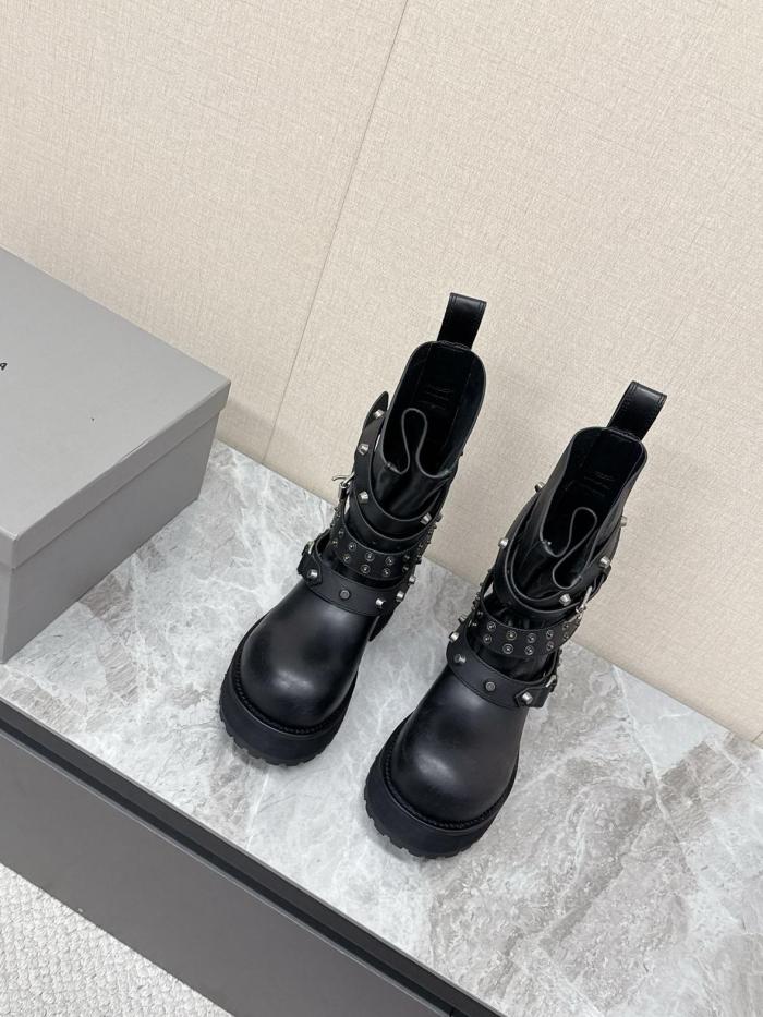 Balenciaga Venom City Calfskin Ankle Boots 2cm Black