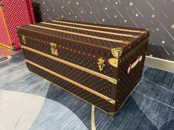 Louis Vuitton Courrier Lozine 110 M13210 size 110*48*55cm