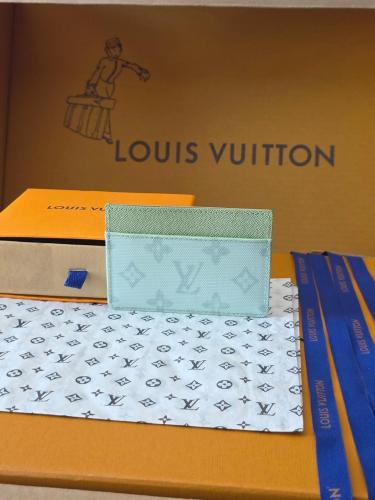 LOUIS VUITTON Monogram 130 Coated Canvas Card Holder Card Holder Small Women's Green M27753 size 11*0.5*7cm