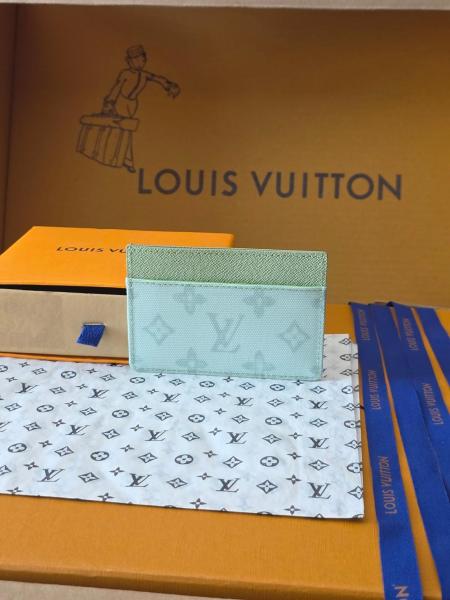LOUIS VUITTON Monogram 130 Coated Canvas Card Holder Card Holder Small Women's Green M27753 size 11*0.5*7cm