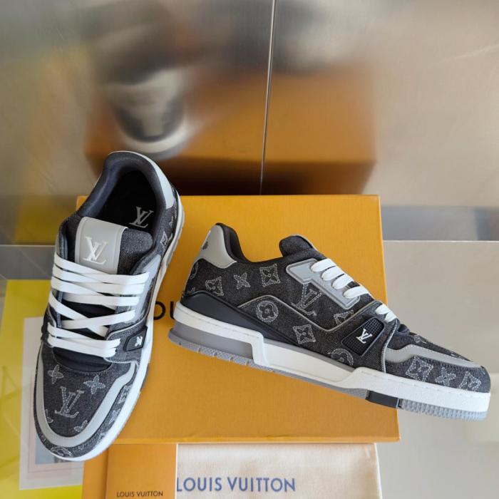 LOUIS VUITTON Trainer Low top Skateboard Shoes Black