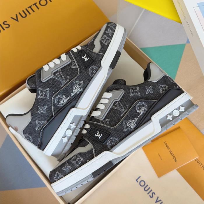 LOUIS VUITTON Trainer Low top Skateboard Shoes Black