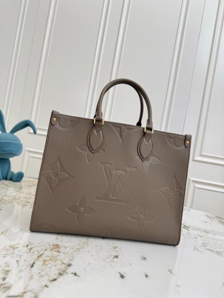 LOUIS VUITTON OnTheGo MM M25523 size 35*13.9*26.9 cm