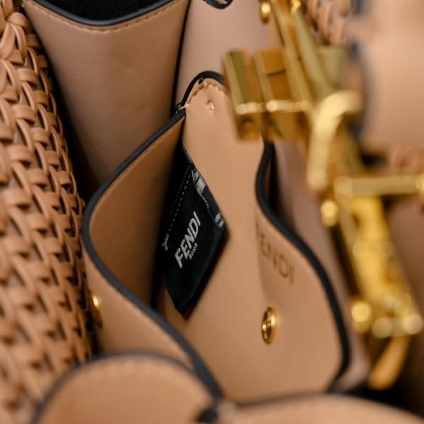 FENDI Peekaboo ISeeU Leather Shoulder Bag, Crossbody Bag, Handbag Small Women's Brown 8BN327-ANX8-F1C6L size 21*11*27cm